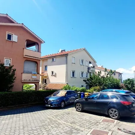 Apartment Conty On The Ground Floor