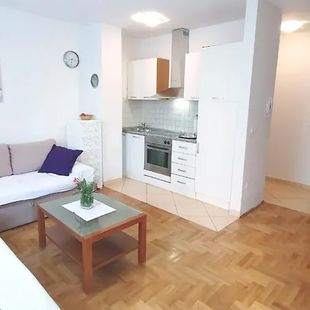 Conty Apartment Malinska